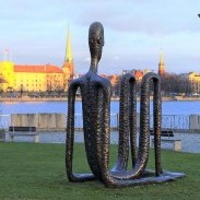 Pilsētvides skulptūra'' Rīgas torņu skaitītājs''